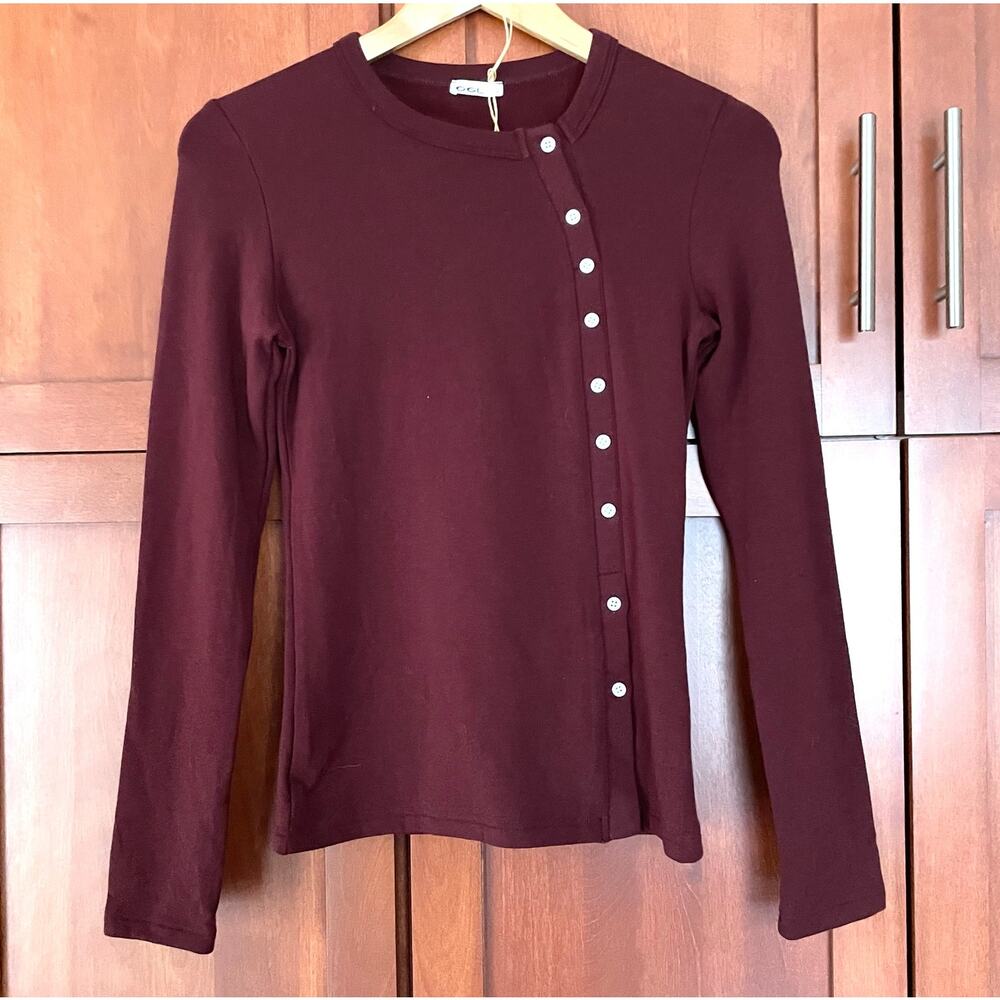 OGL Asymmetrical Placket Top Pro Warm Long Sleeve Maroon Size Small NEW